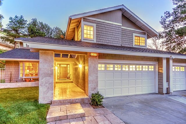1st image of 1089 S Armstrong Cir