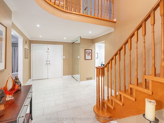 2nd image of 69 Parkside Dr
