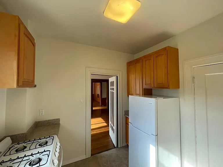 1390 Clay St #8 — Photo 12