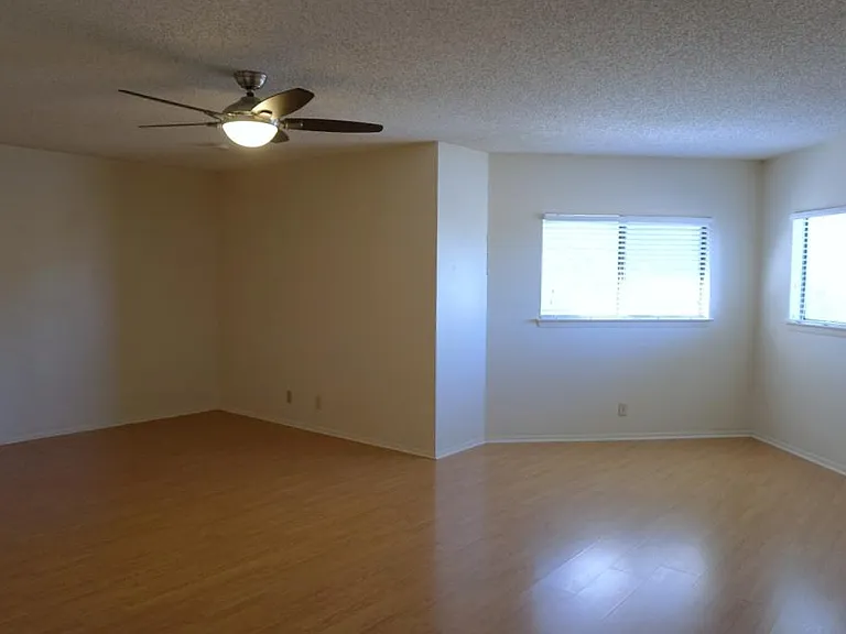 7515 Foss Mdws — Photo 22