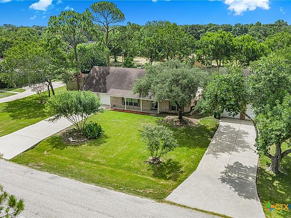 2nd image of 105 Tropical Dr