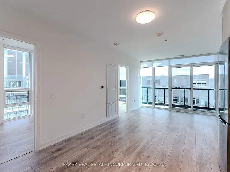 223 Redpath Ave #3902 — Photo 14