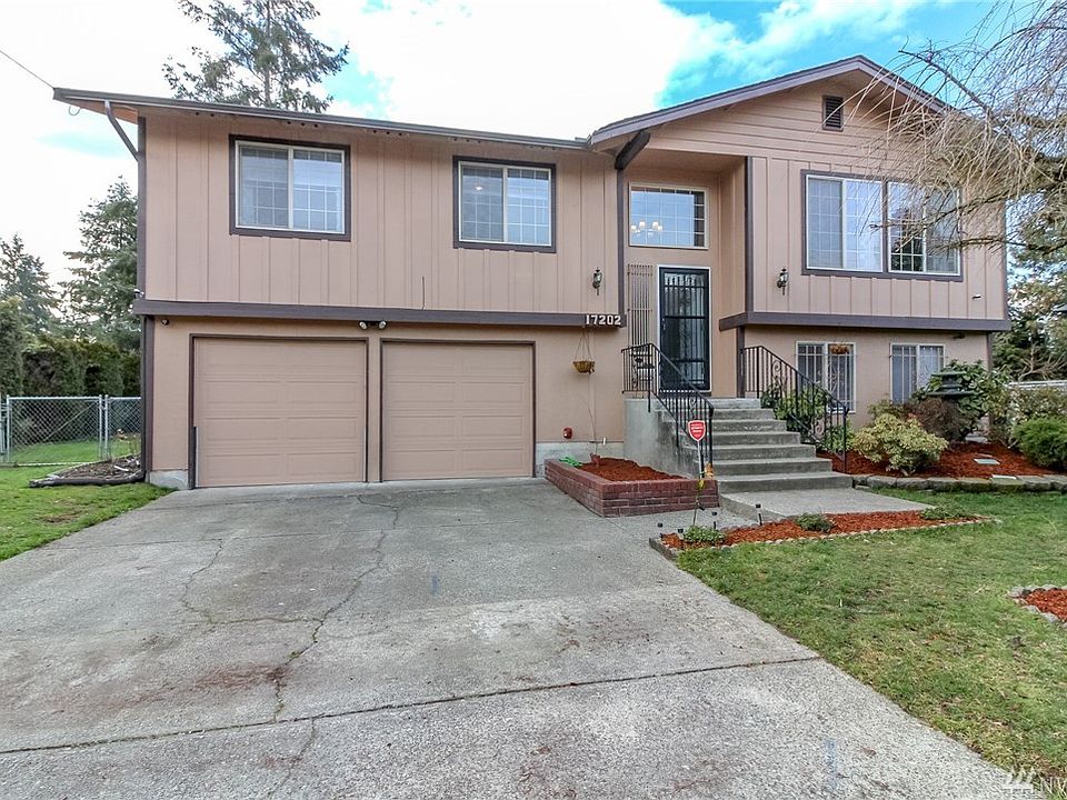1st image of 17202 Spanaway Ln E