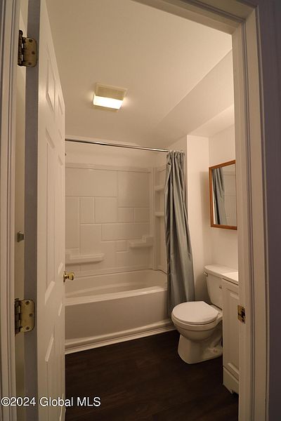 2nd image of 338 Main Street
