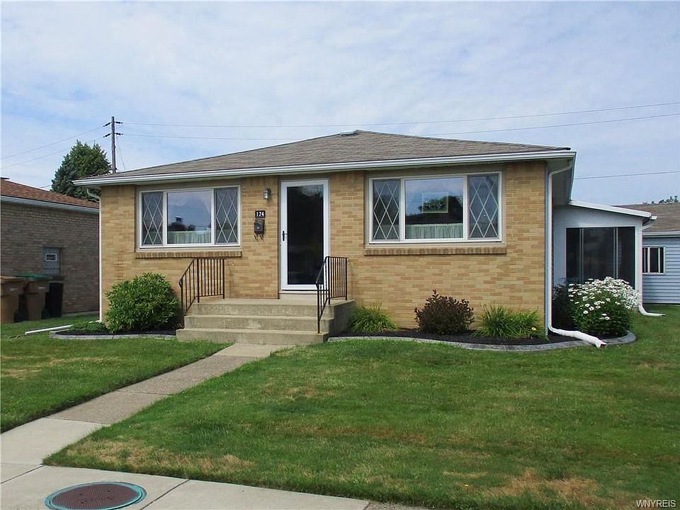1st image of 124 Fairelm Ln