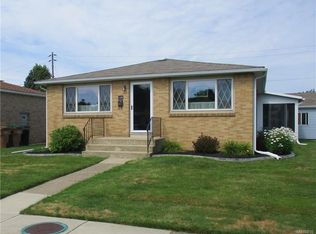 124 Fairelm Ln, Cheektowaga, NY