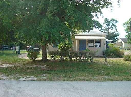 2nd image of 2960 Melaleuca Dr