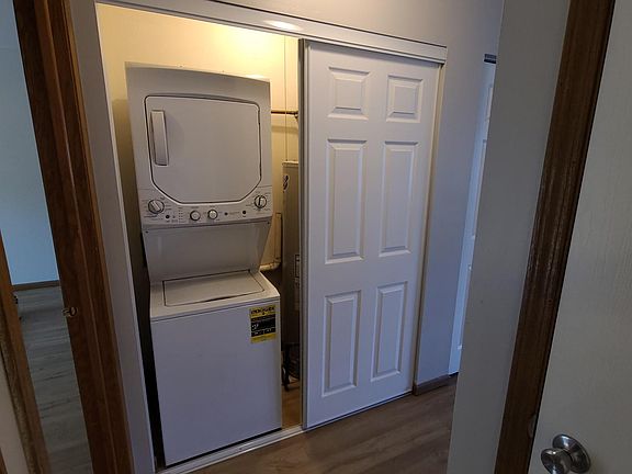 3rd image of 2440 Western Ave