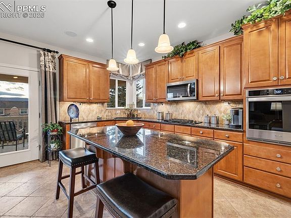 3rd image of 2129 Diamond Creek Dr