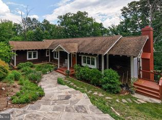 801 Woodside Dr, Rileyville, VA 22650