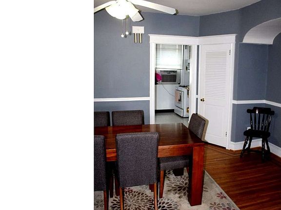 3rd image of 648 Jamestown Ave