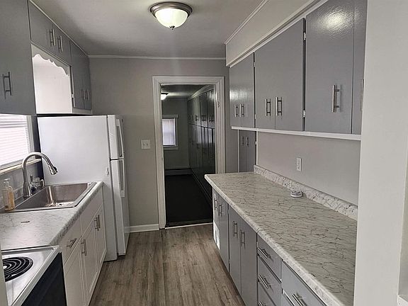 3rd image of 23529 Willard Ave