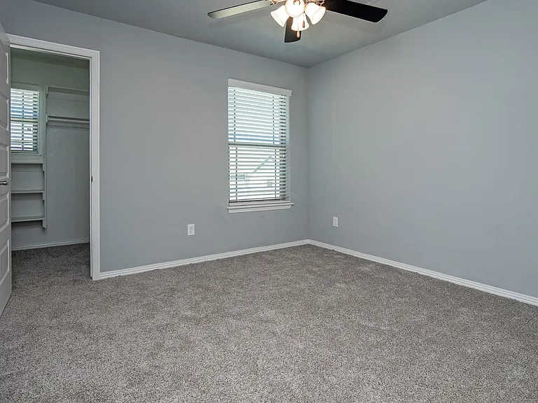 1324 N Corsica Dr — Photo 10