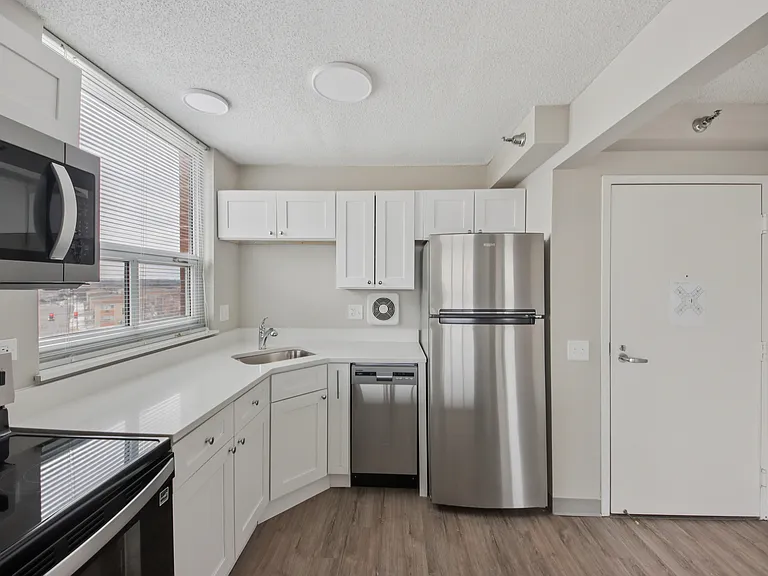 Legacy Crossings Apartment Living — Photo 38