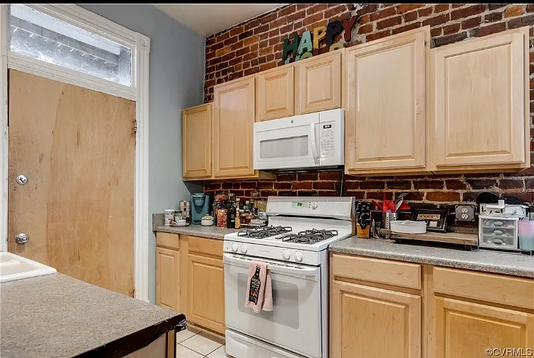 2211 W Main St #A — Photo 9