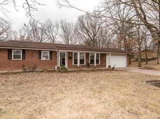 4500 Meadow Dr, High Ridge, MO 63049