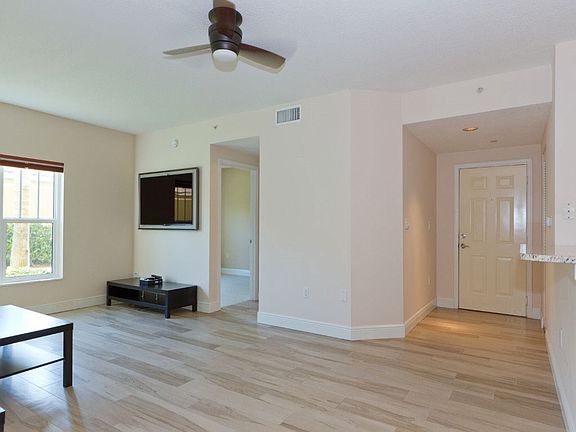 2nd image of 5090 Fairways Cir APT H104