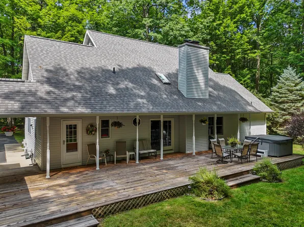 5675 Old Orchard Rd, Prudenville, MI 48651