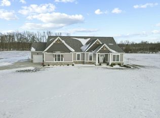 5328 Winchester Southern Rd, Stoutsville, OH 43154