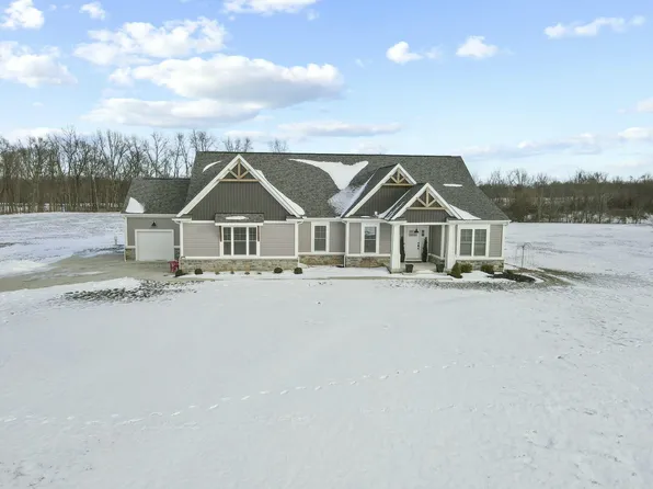 5328 Winchester Southern Rd, Stoutsville, OH 43154