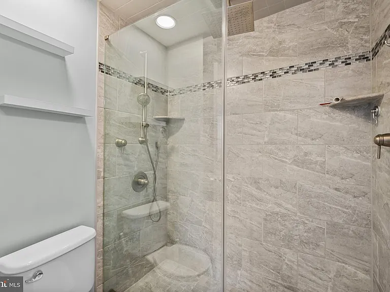 2135 Walnut St #1202 — Photo 25