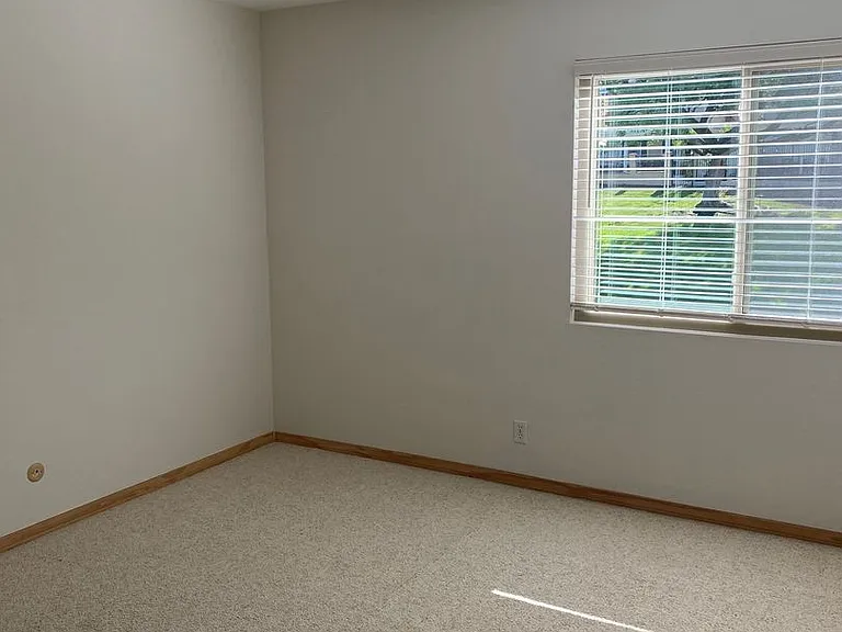 5648 Slicers Cir — Photo 19