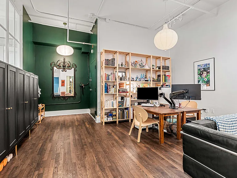10 Williams St #33 — Photo 15