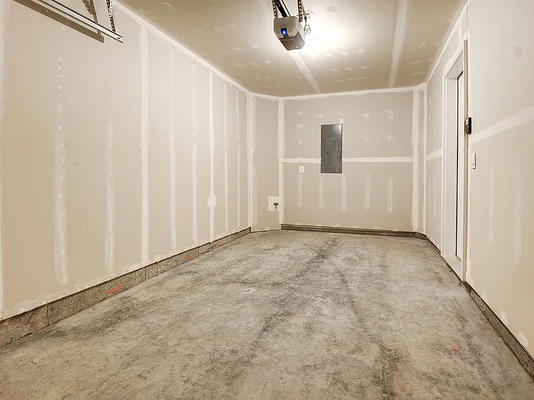 116 Shuoner Ct — Photo 13