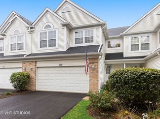 106 Tara Ln, West Chicago, IL 60185