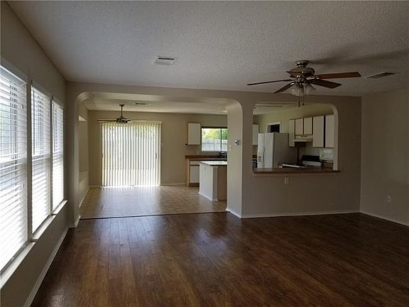 4th image of 3708 Blue Cat Way