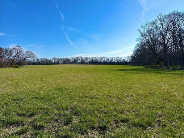 SE 100th Rd, Clinton, MO 64735