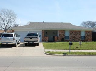 5961 Richard Dr, Watauga, TX 76148