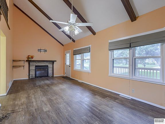 4th image of 3811 Buccaneer Blvd