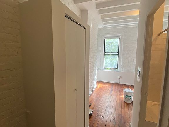 3rd image of 223 E 10th St APT 10
