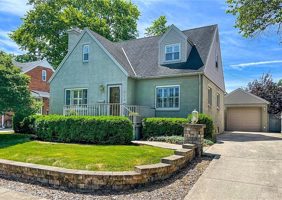 1st image of 924 Westminster Pl