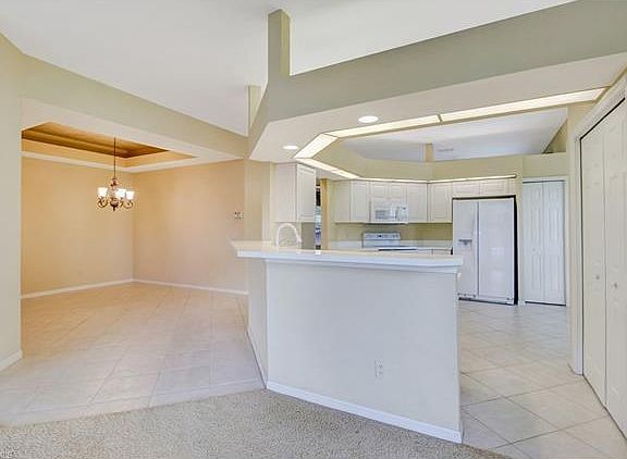 4th image of 1896 Seville Blvd Unit 1721