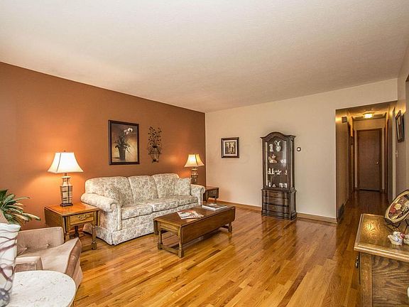 3rd image of 1488 Ironwood Dr
