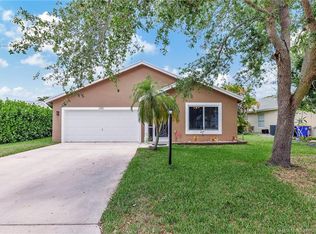 2451 SW Plymouth Way, Stuart, FL 34997