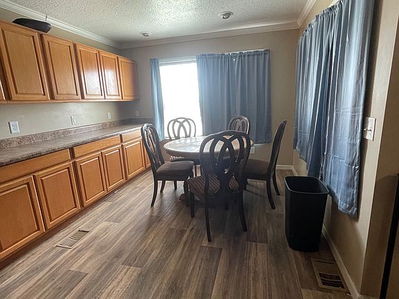 3rd image of 14299 Hillview Estates Dr #1