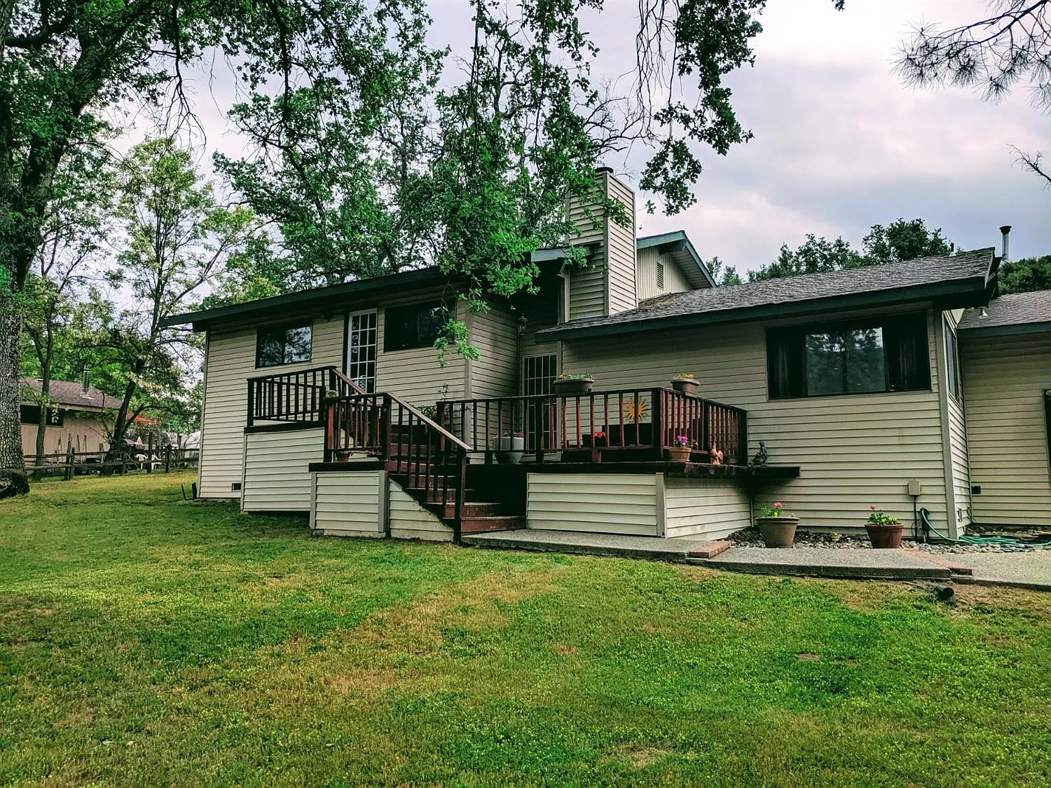 40484 Joan Dr photo 1