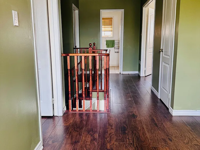 55 Linderwood Dr — Photo 5