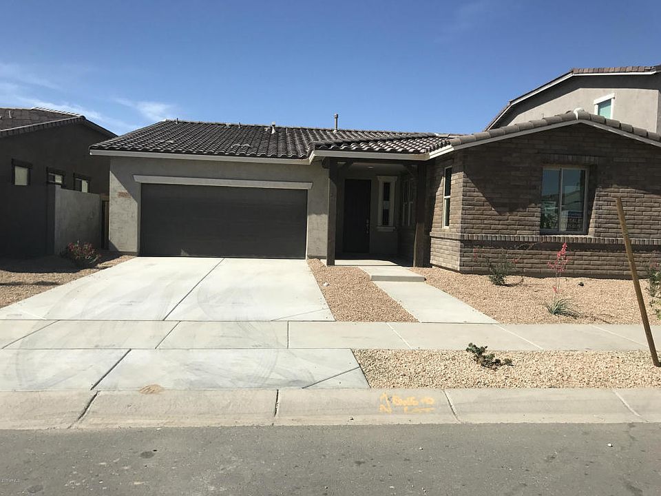 1st image of 22526 E Munoz St