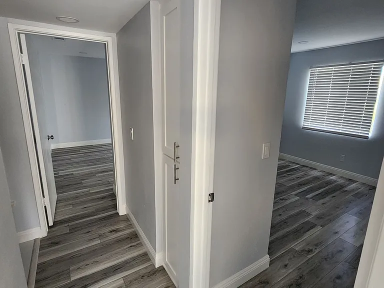 2047 Lakeridge Cir #104 — Photo 11
