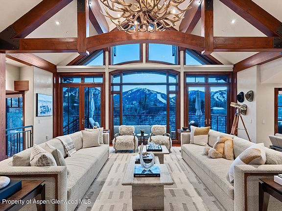 5th image of 294 Draw Dr