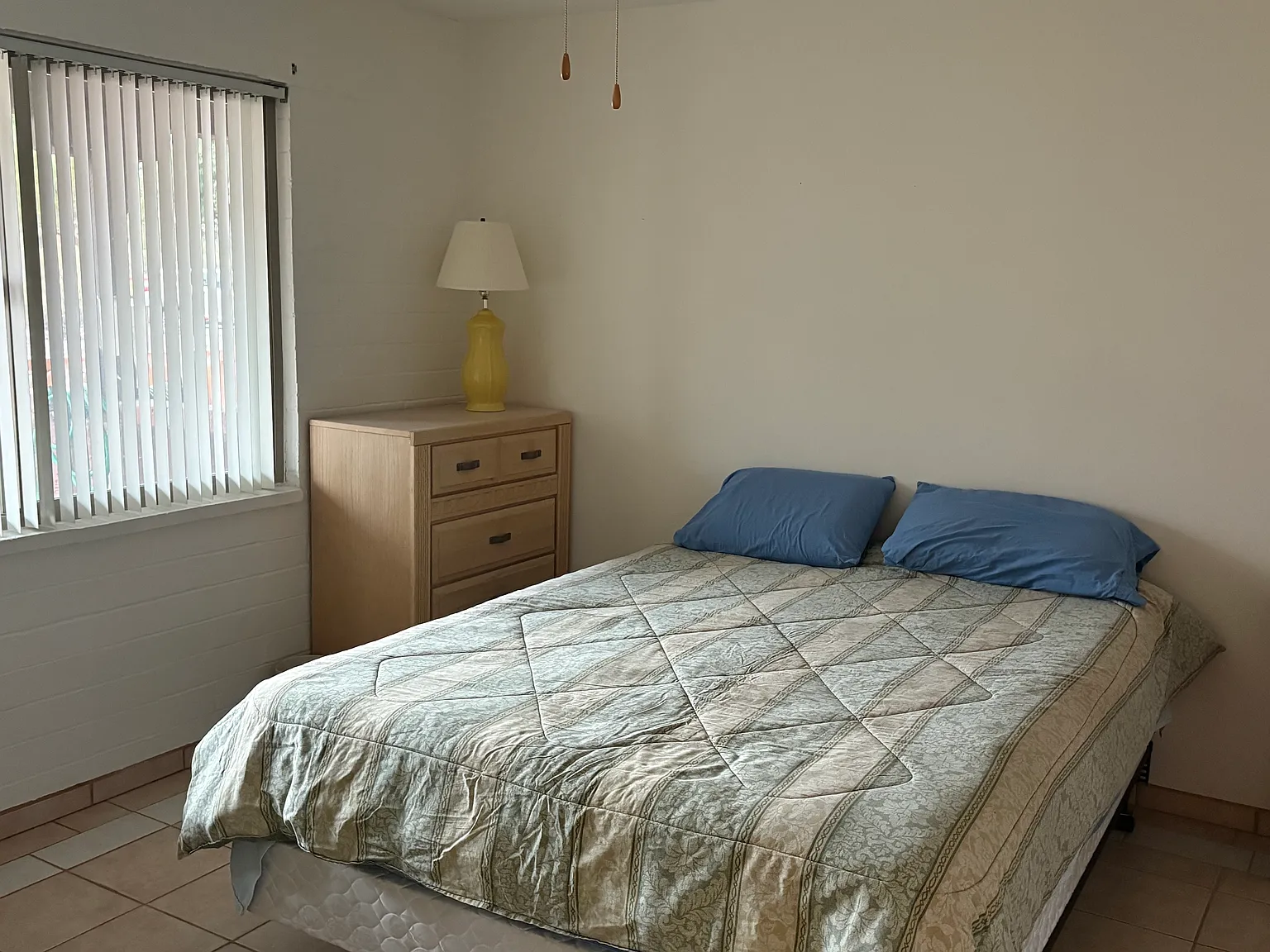 2 bed, 696 sqft, $1,225 — Photo 2