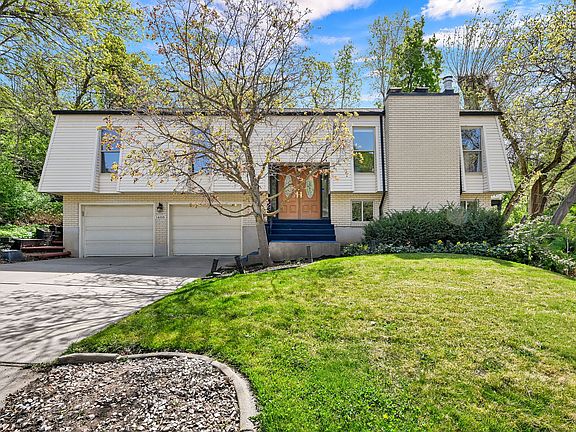 4th image of 1488 Shady Lane Way