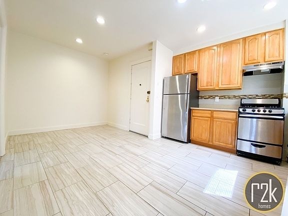 4th image of 25-41 21st St #3R