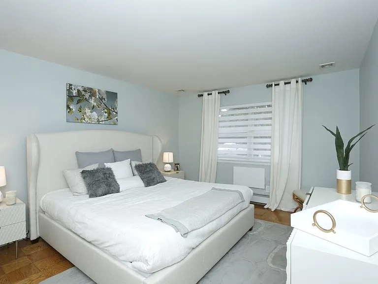 18 Regency Manor Dr — Photo 18