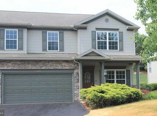 261 Varsity Ln, State College, PA 16803