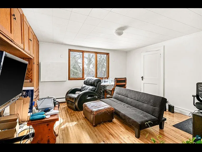 5503 Ogden Ave — Photo 2